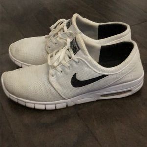 Men’s Nike air size 10